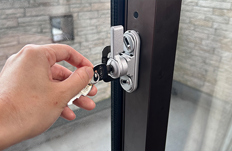 補助錠以外の安全対策